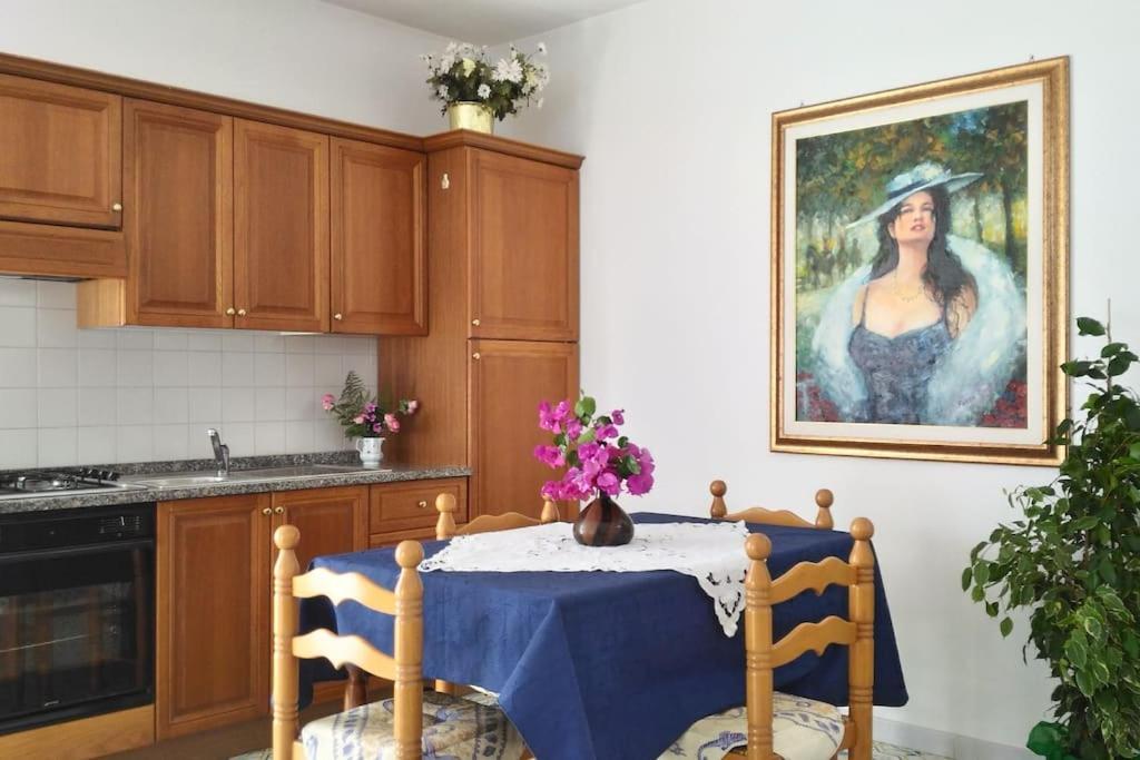 Casa Vacanze Vista Mare Mela B Lipari  Eksteriør billede