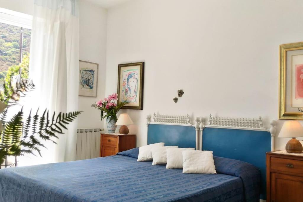 Casa Vacanze Vista Mare Mela B Lipari  Eksteriør billede