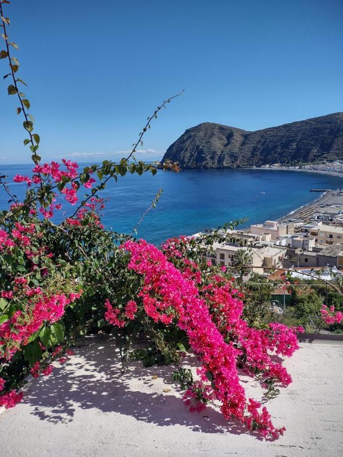 Casa Vacanze Vista Mare Mela B Lipari  Eksteriør billede